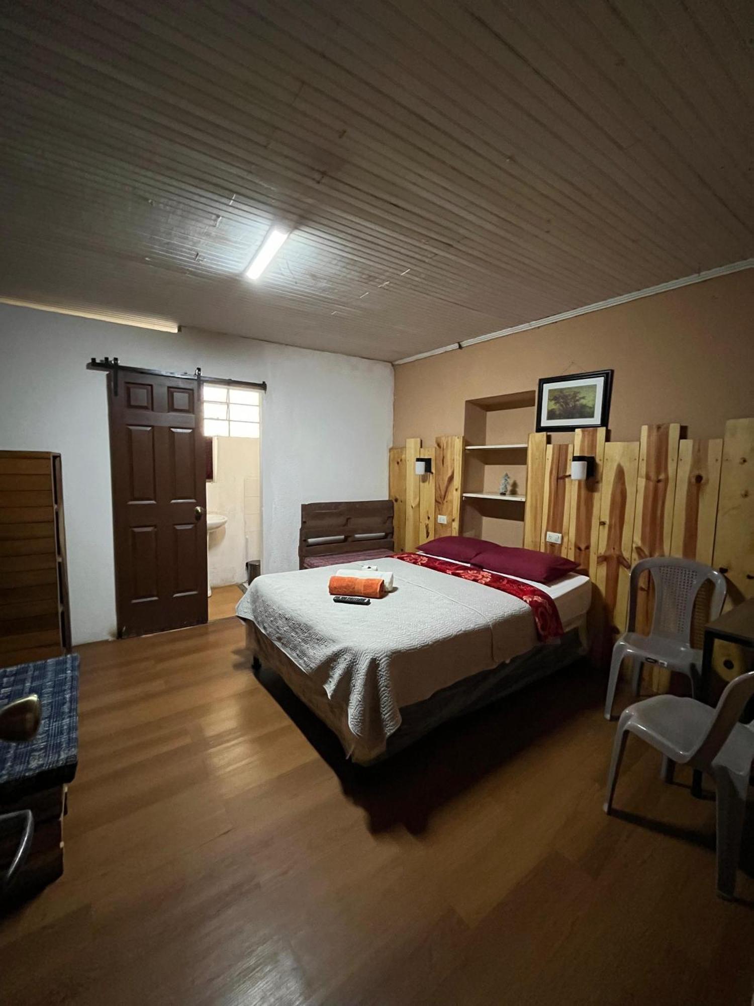 Hostal Choja Кесальтенанго Экстерьер фото